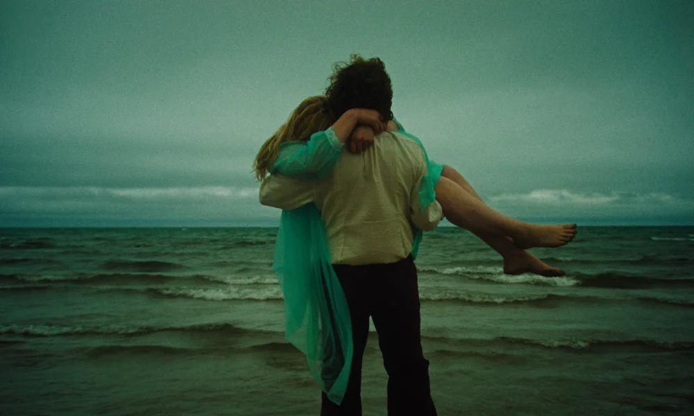 Shudder تطلق عرضًا دعائيًا جديدًا لفيلم رعب عيد الحب “Honey Bunch”