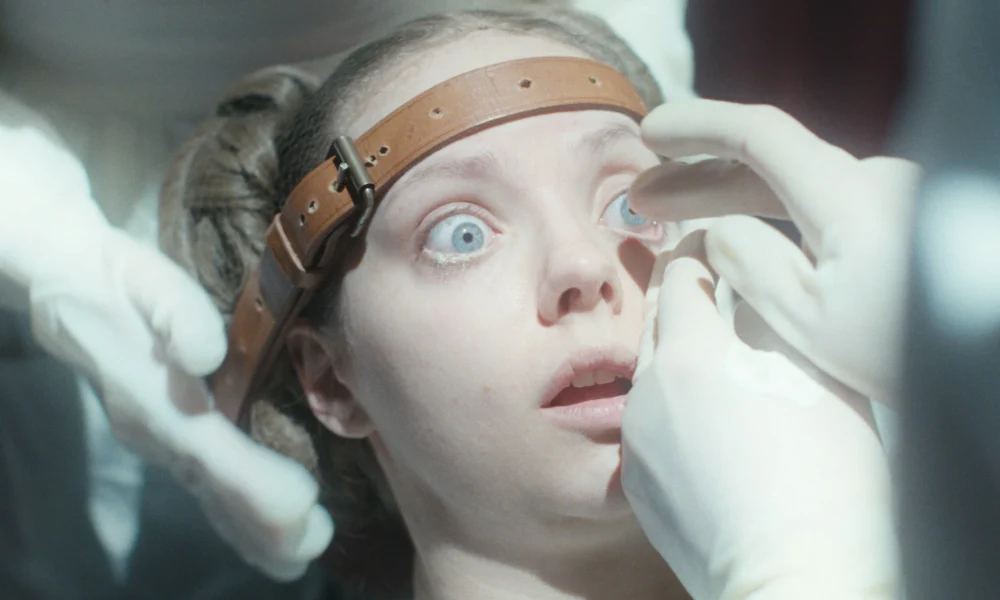 ما تقوله الأخت القبيحة عن الفولكلور والخوف