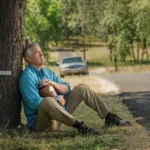 يُظهر بروس كامبل أن لديه جانبًا أكثر ليونة في المقطع الدعائي الجديد لفيلم “Ernie & Emma”