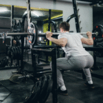 هل التدريب الزائد غريب الأطوار يعزز نمو العضلات؟ • أقوى بالعلم