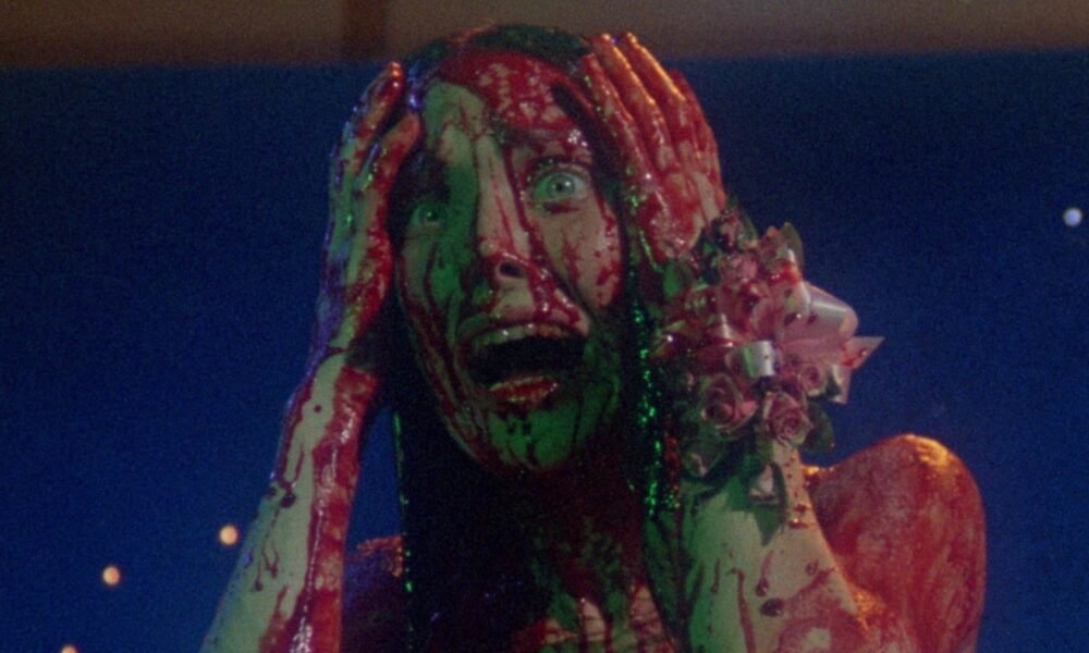 سلسلة “Carrie” للمخرج مايك فلاناغان تأمل أن يتم إصدارها في أكتوبر