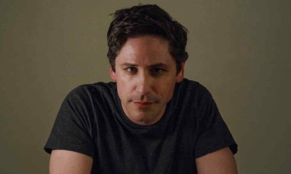 داميان مافي يلعب دور البطولة في فيلم الرعب النفسي The Space Between